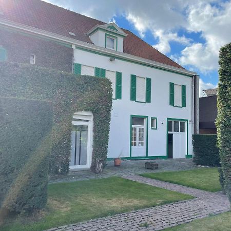 B&B The White House Wielsbeke エクステリア 写真