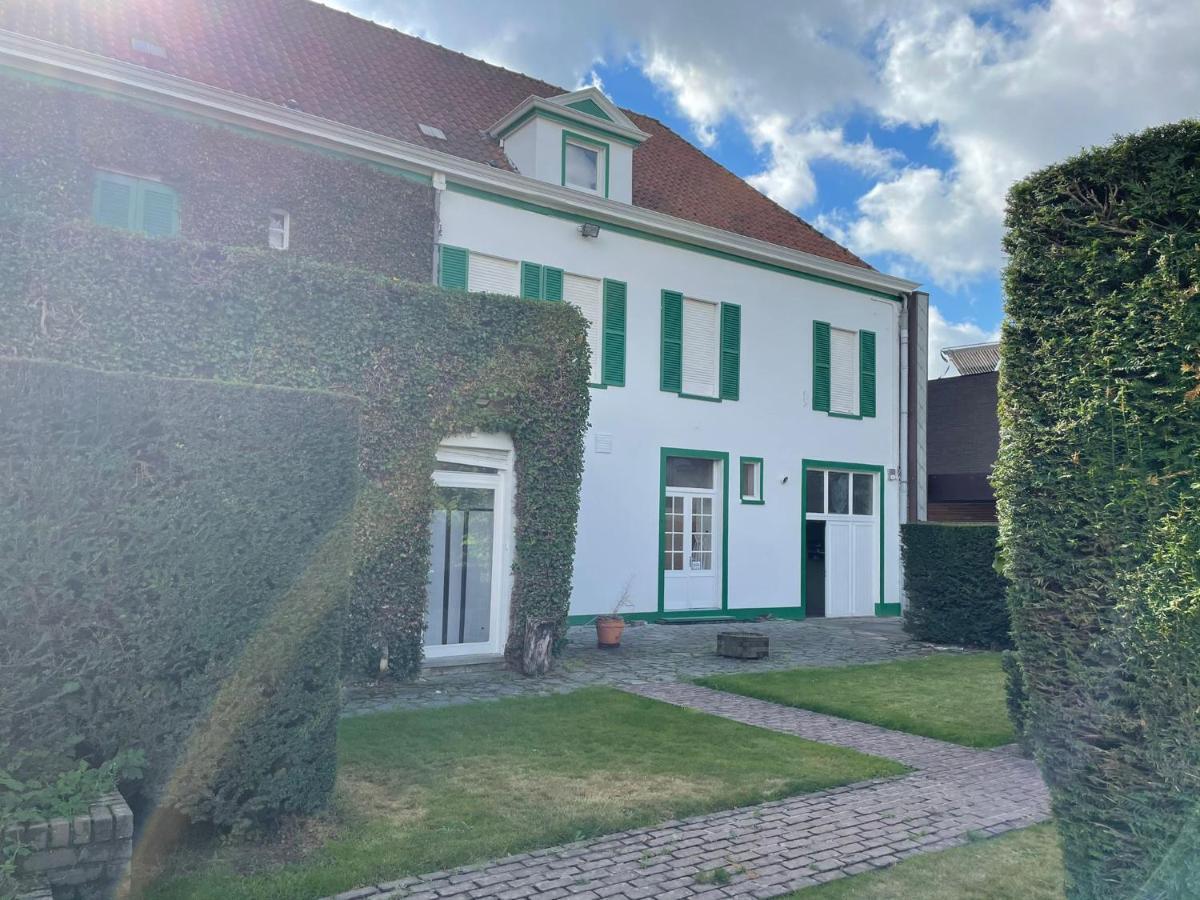 B&B The White House Wielsbeke エクステリア 写真